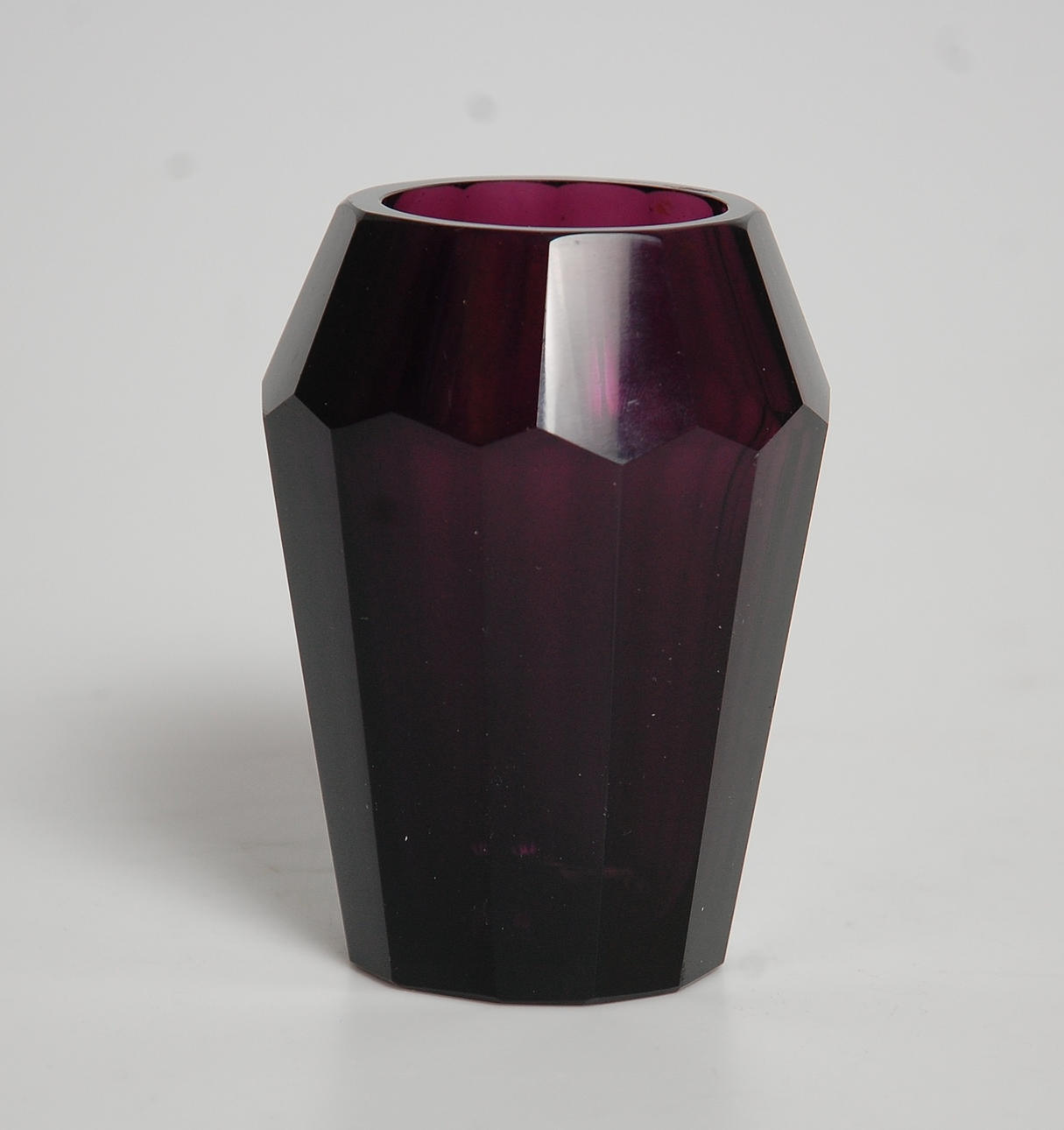 JOSEF HOFFMANN. VAS, glas, Wien, 1914-1915, osignerad.