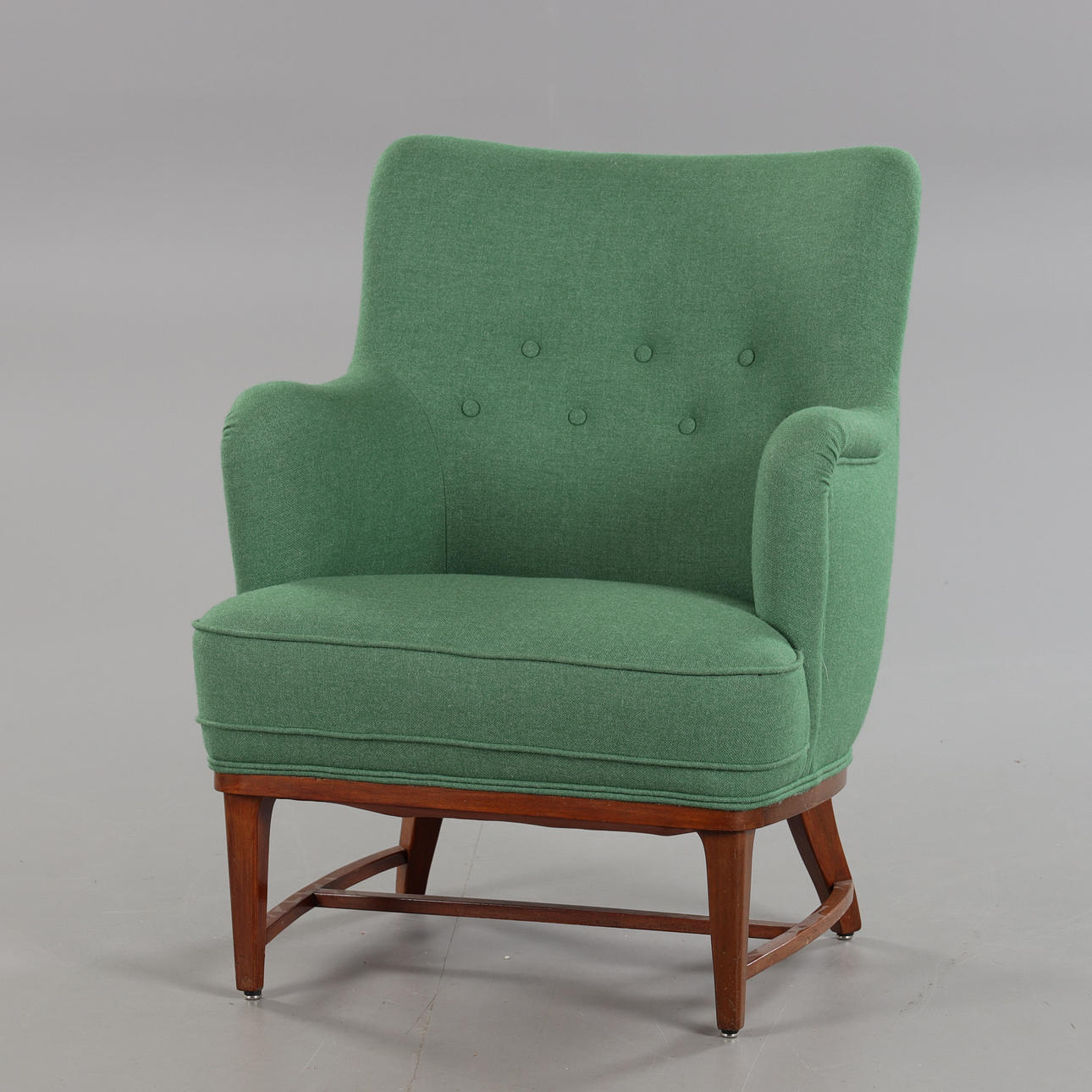 FÅTÖLJ, BERGLUND & ANDERSSON, Malmö, nyomklädd.