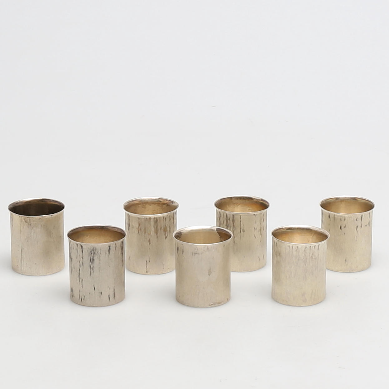 BÄGARE i sterlingsilver, 7 st, Silversmedjan på Hven AB, Jan-Åke Ståhl, Malmö, 1991.