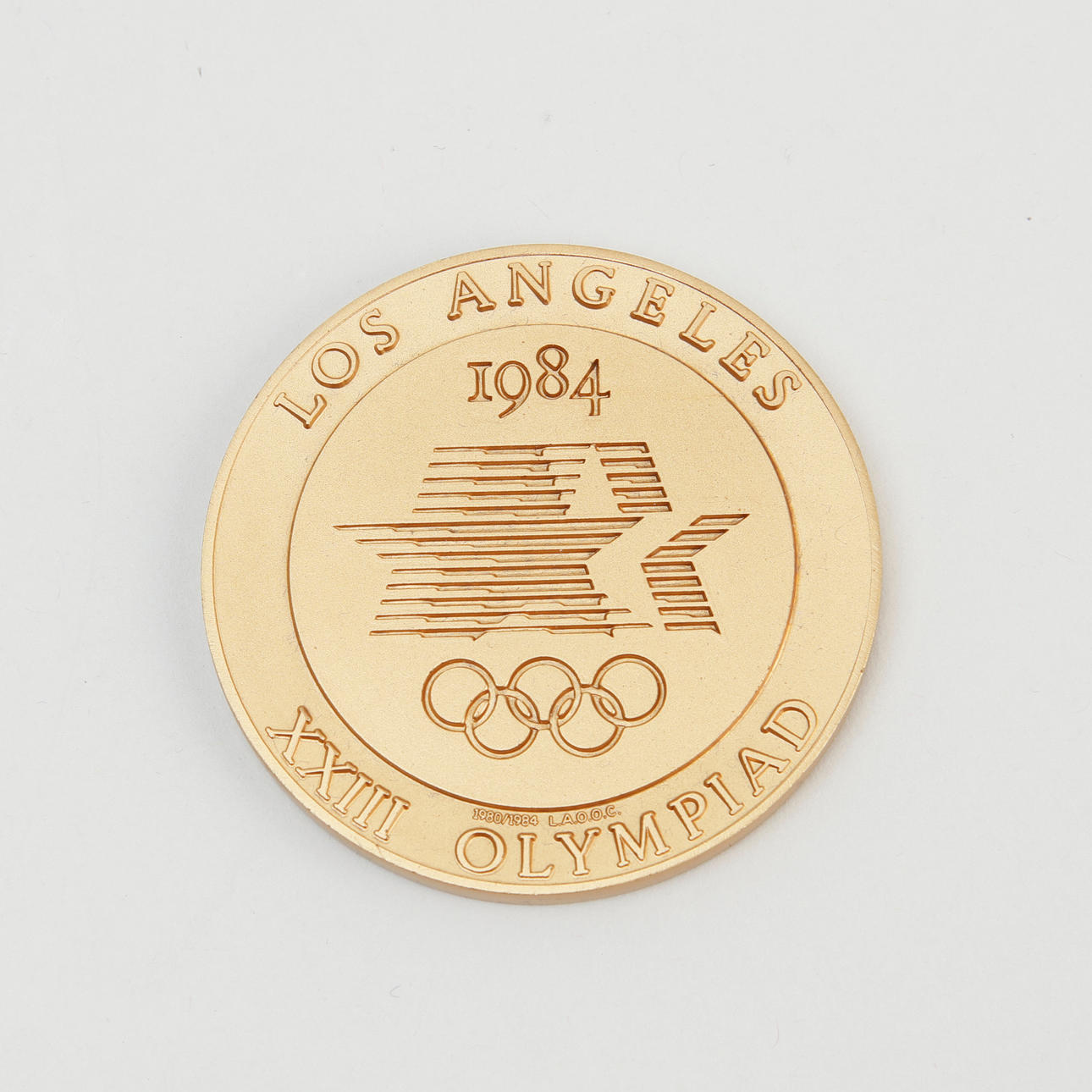 Broche JO Los Angeles 1984 - Pin's Olympique été 23e Olympiade, Anneaux USA