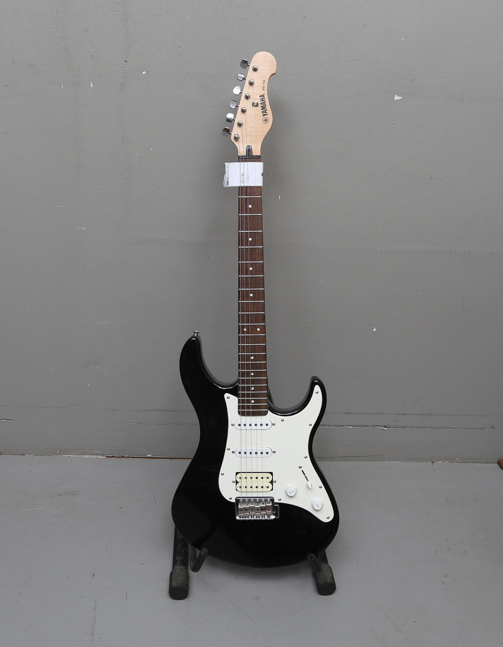 SÄHKÖKITARA, EG 112, Yamaha.