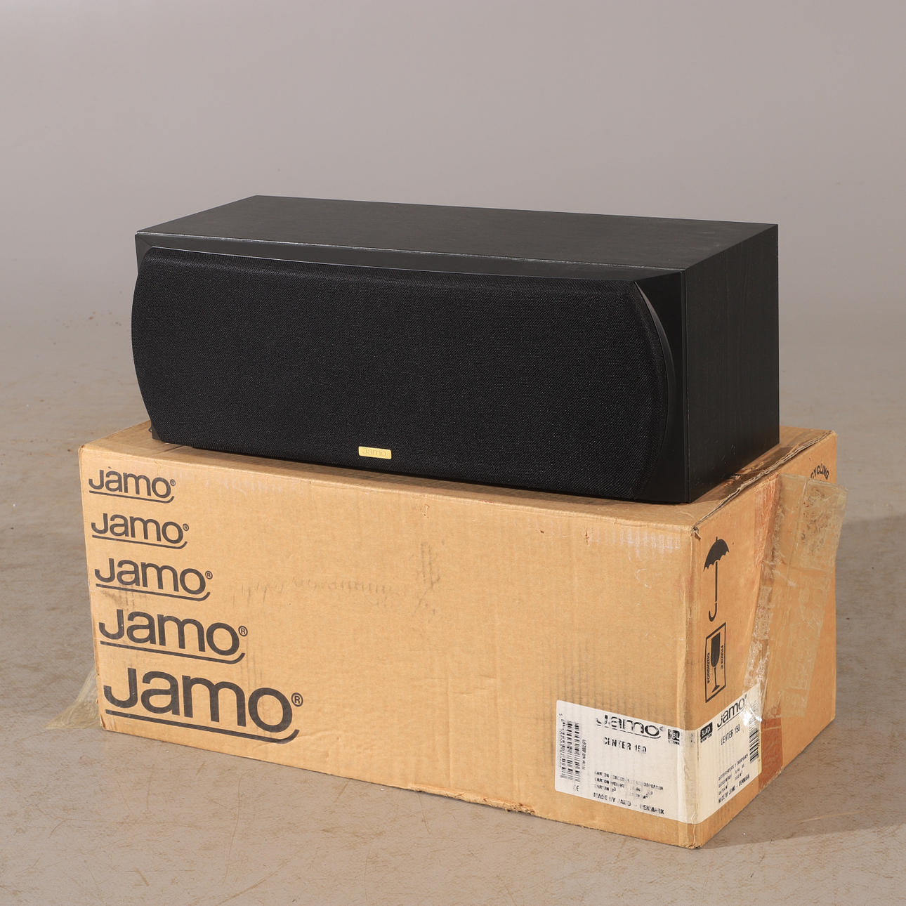 JAMO. Kaiutin, Center 150.