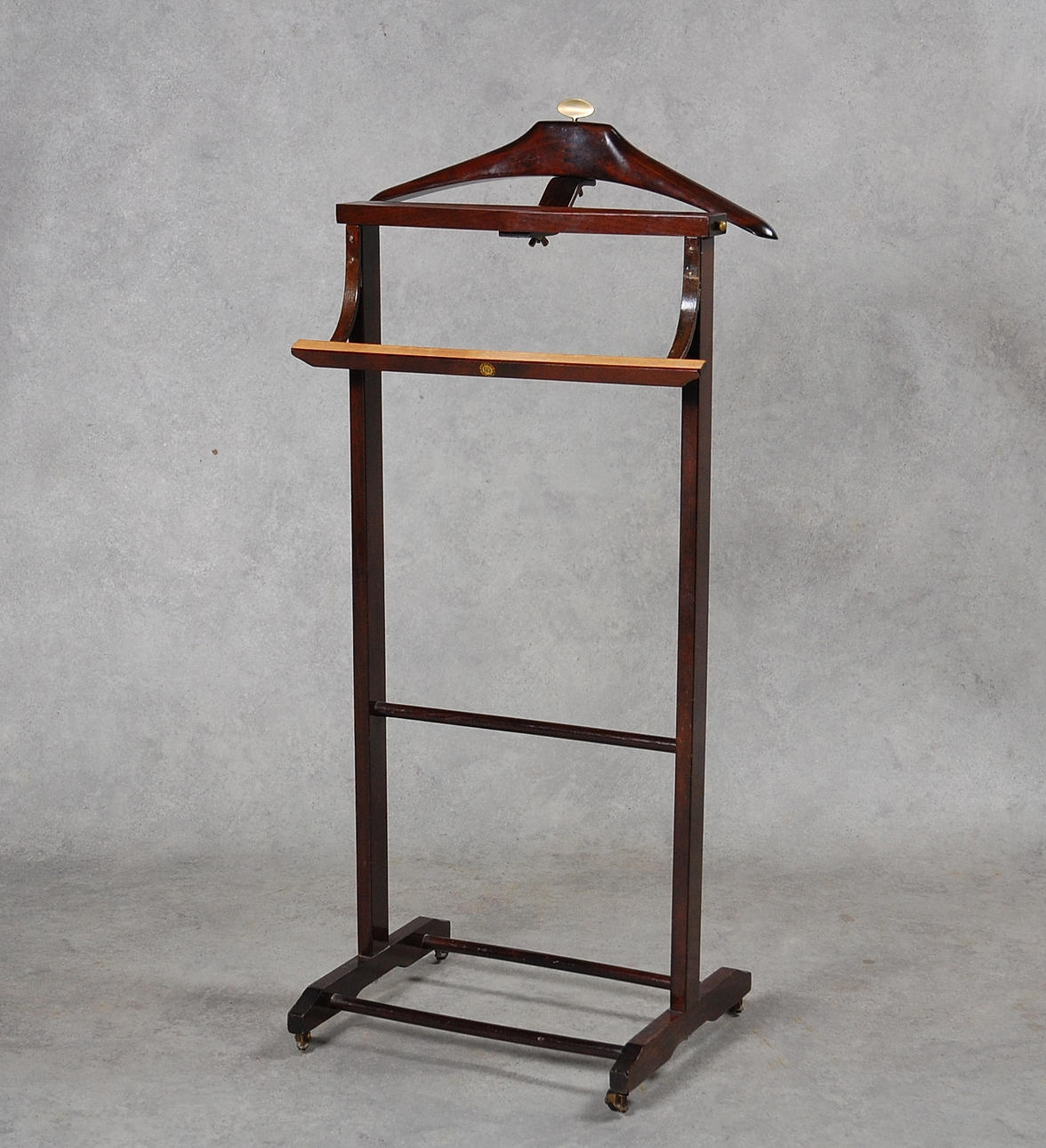 HERRBETJÄNT, Brevettato, Italien.