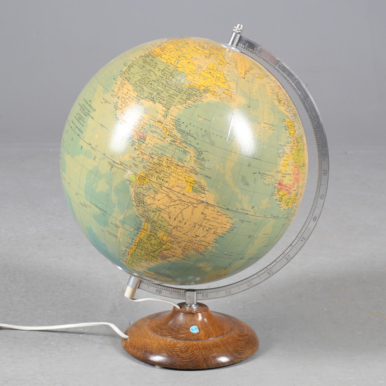 GLOBAL, "Globo político derecho". Electrificado.