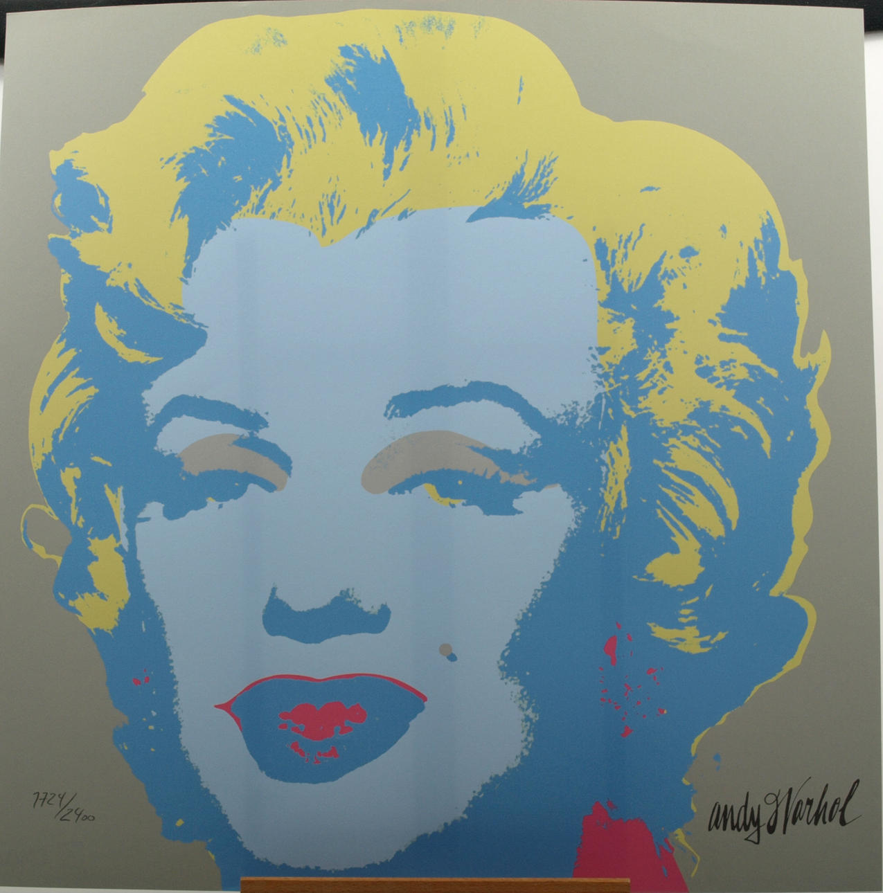 ANDY WARHOL. EFTER. Litografiskt tryck, numrerad 1289/ 2400, blå bottenfärg, signerad i trycket.