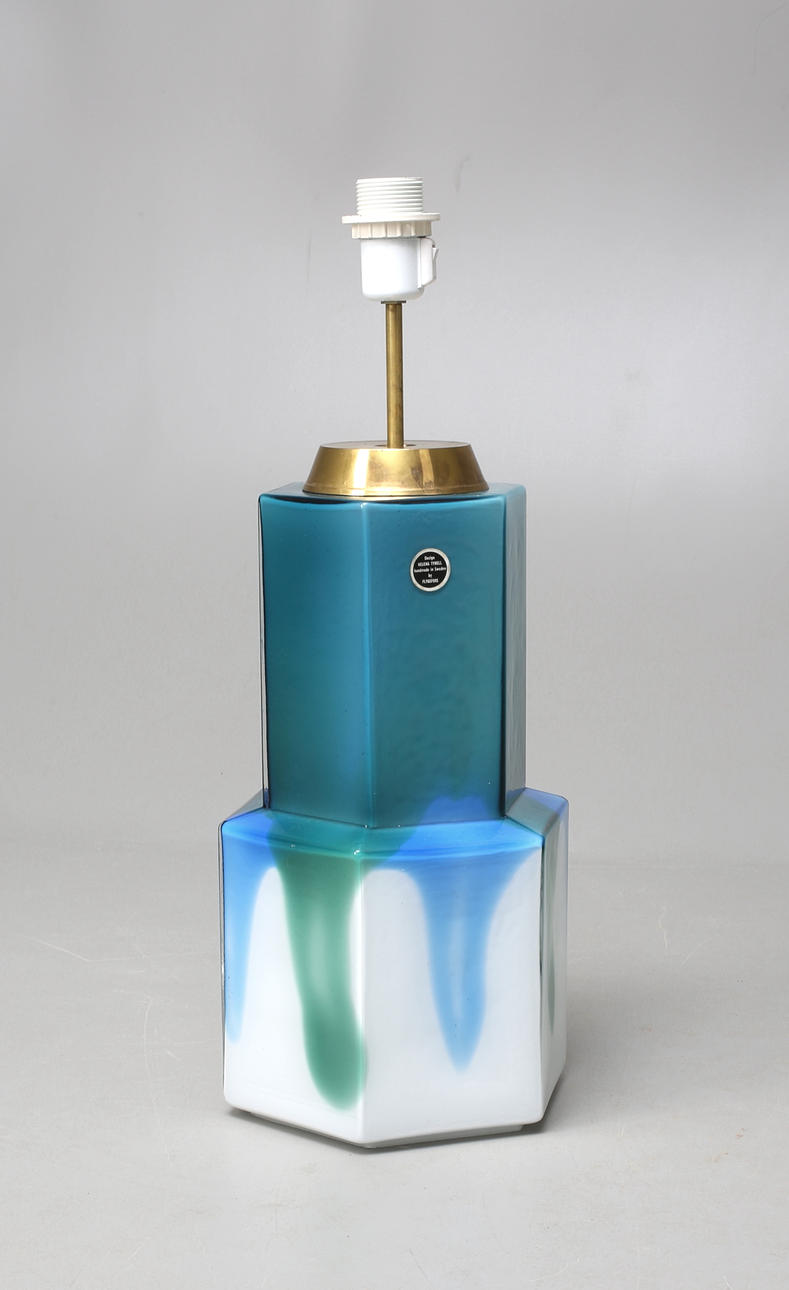 HELENA TYNELL. Bordslampa, Flygsfors, 1960/70-tal.