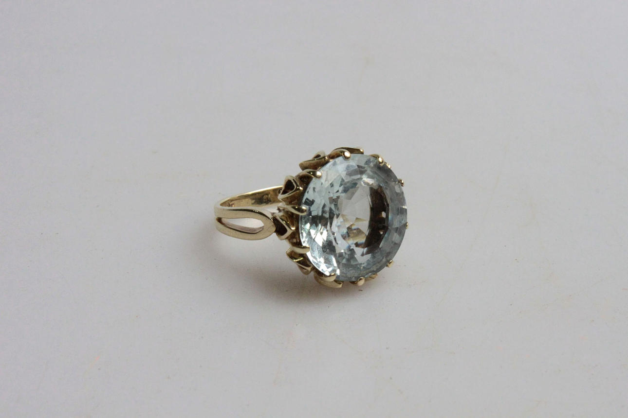 AKVAMARIN RING 585/14 kt.