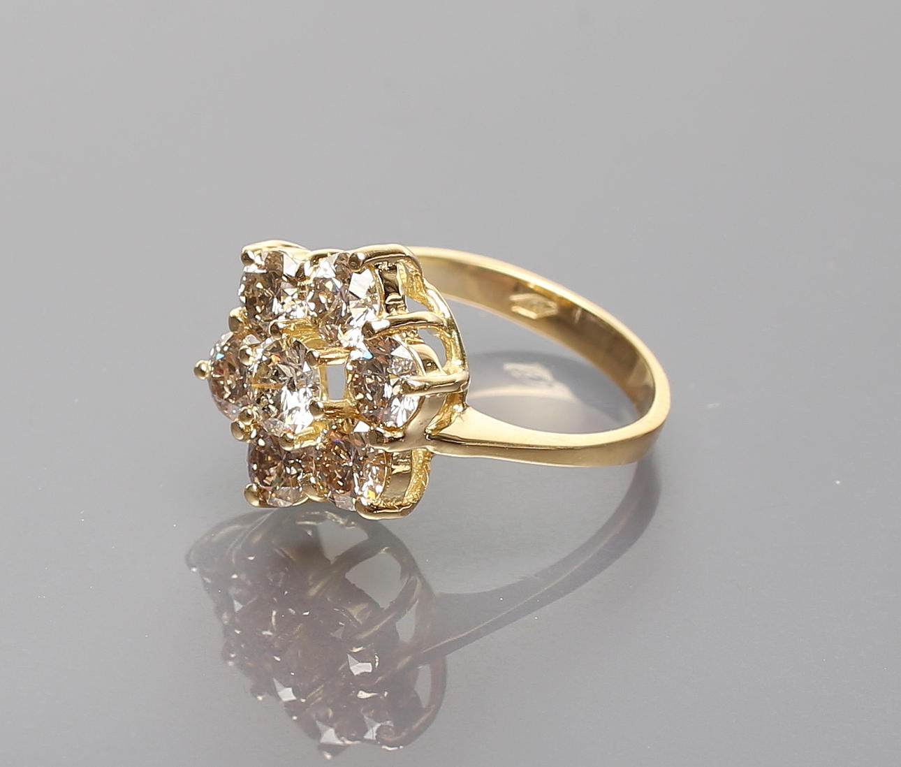 LYSANDE RING.