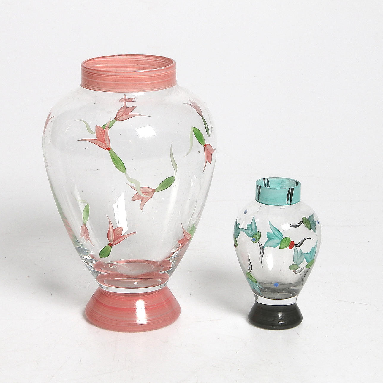 VASER, 2 st, glas, Ulrika Hydman-Vallien, "Artist Collection", Kosta Boda. 1980-tal.