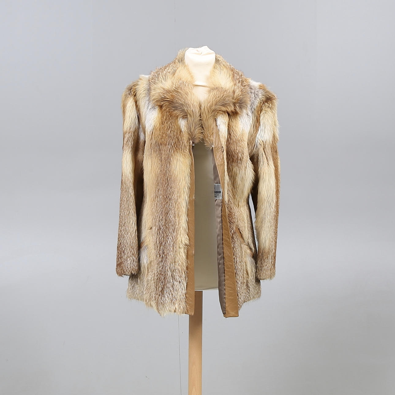 PÄLSJACKA, räv, Rehns Pälsvaror, Linköping, 1900-tal.