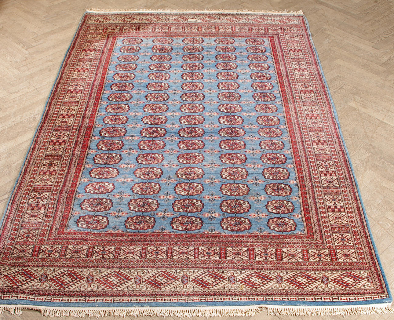 ORIENTMATTA, "Bochara", signerad, 295 x 188 cm.