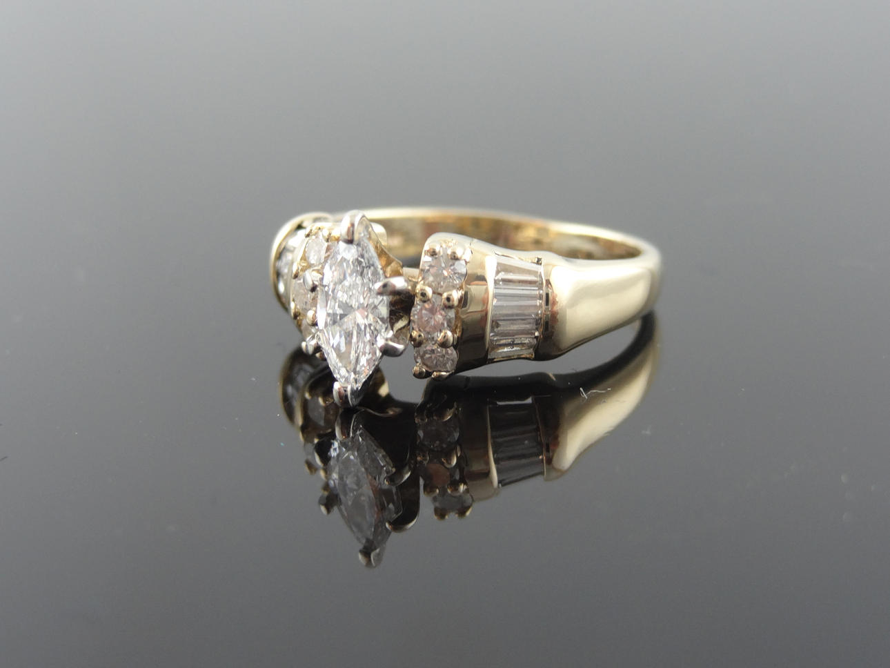 MARQUE SOLITARE Design diamantring 1,05cts.