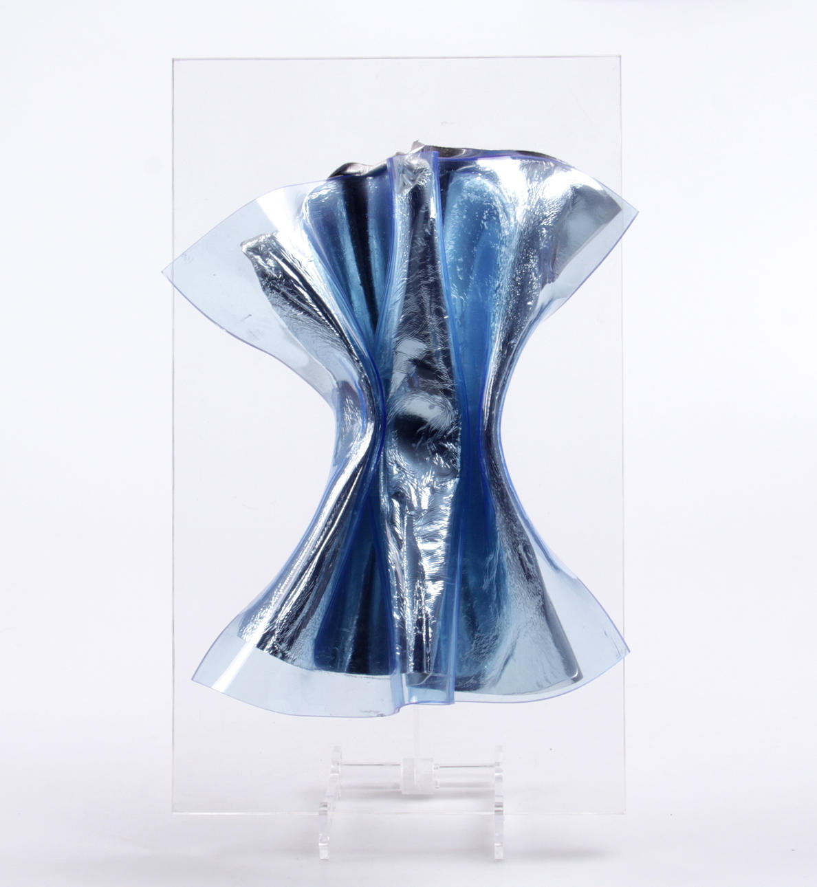 JAN NALIWAJKO. Skulptur, plexiglas, signerad och daterad 2007,5.