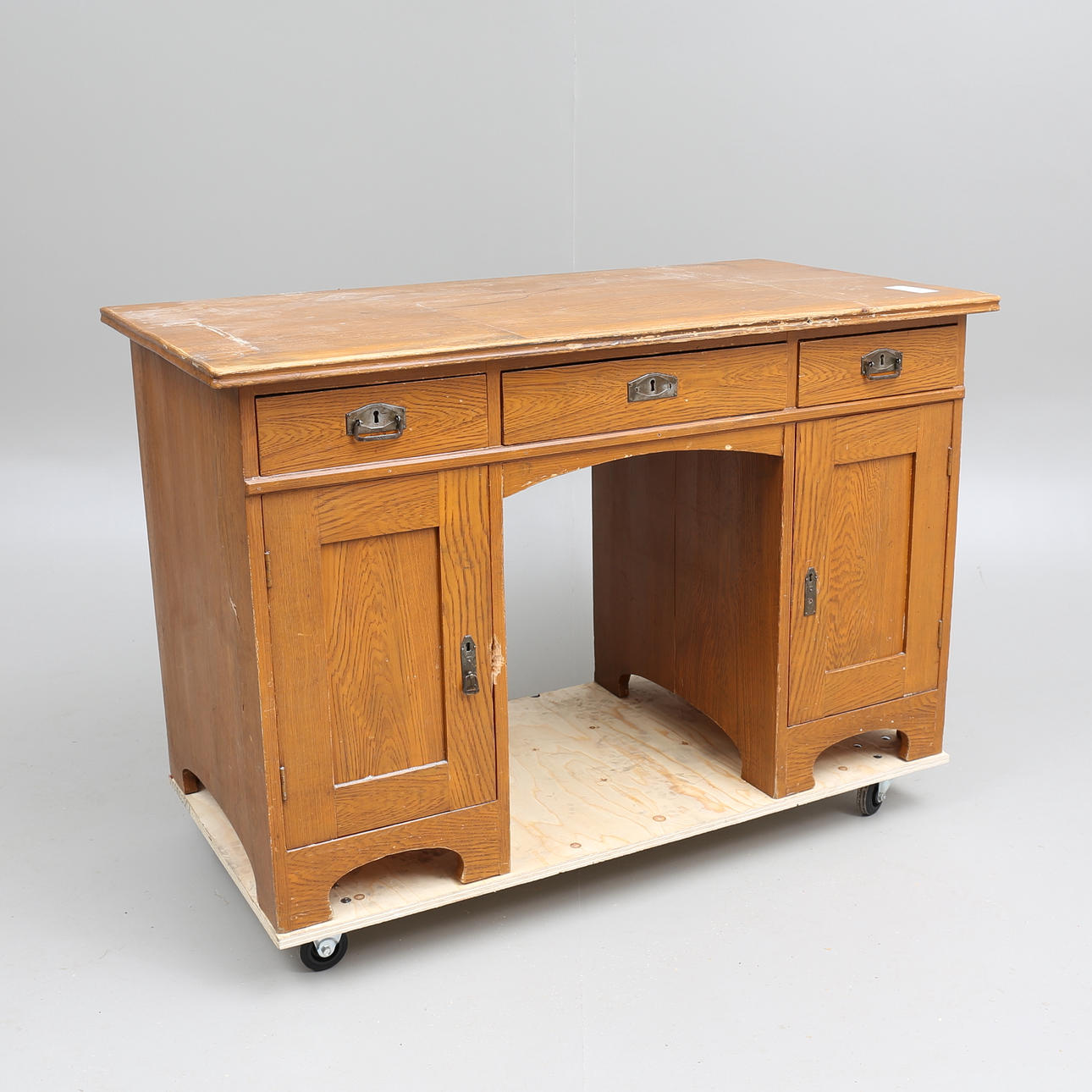 SKRIVBORD, senjugend, 1900-talets början.