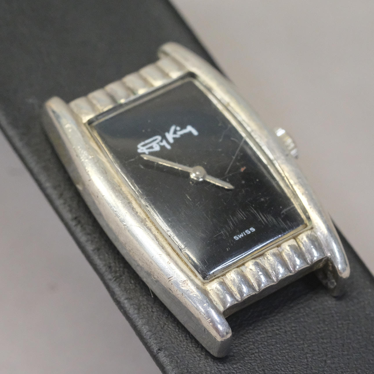 ROY KING, WRIST WATCH, SILVER, LONDON, ENGLAND, MANUAL. Clocks