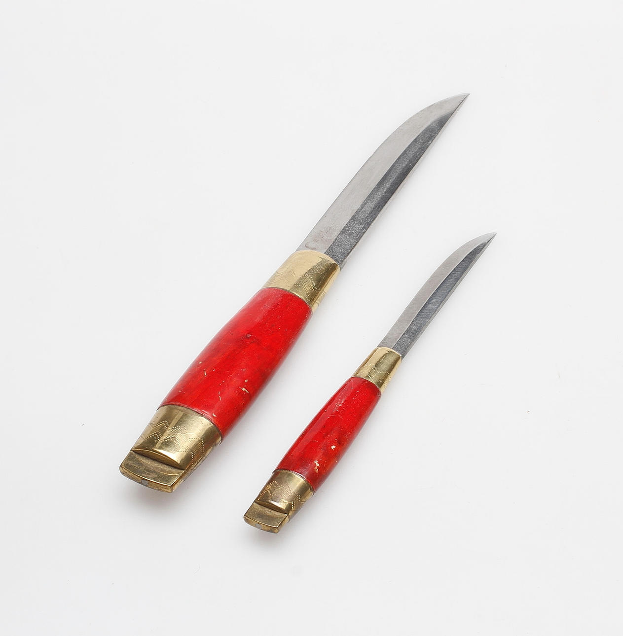 KNIVAR, 2 st, Isakki Järvenpää, Oy, Finland.