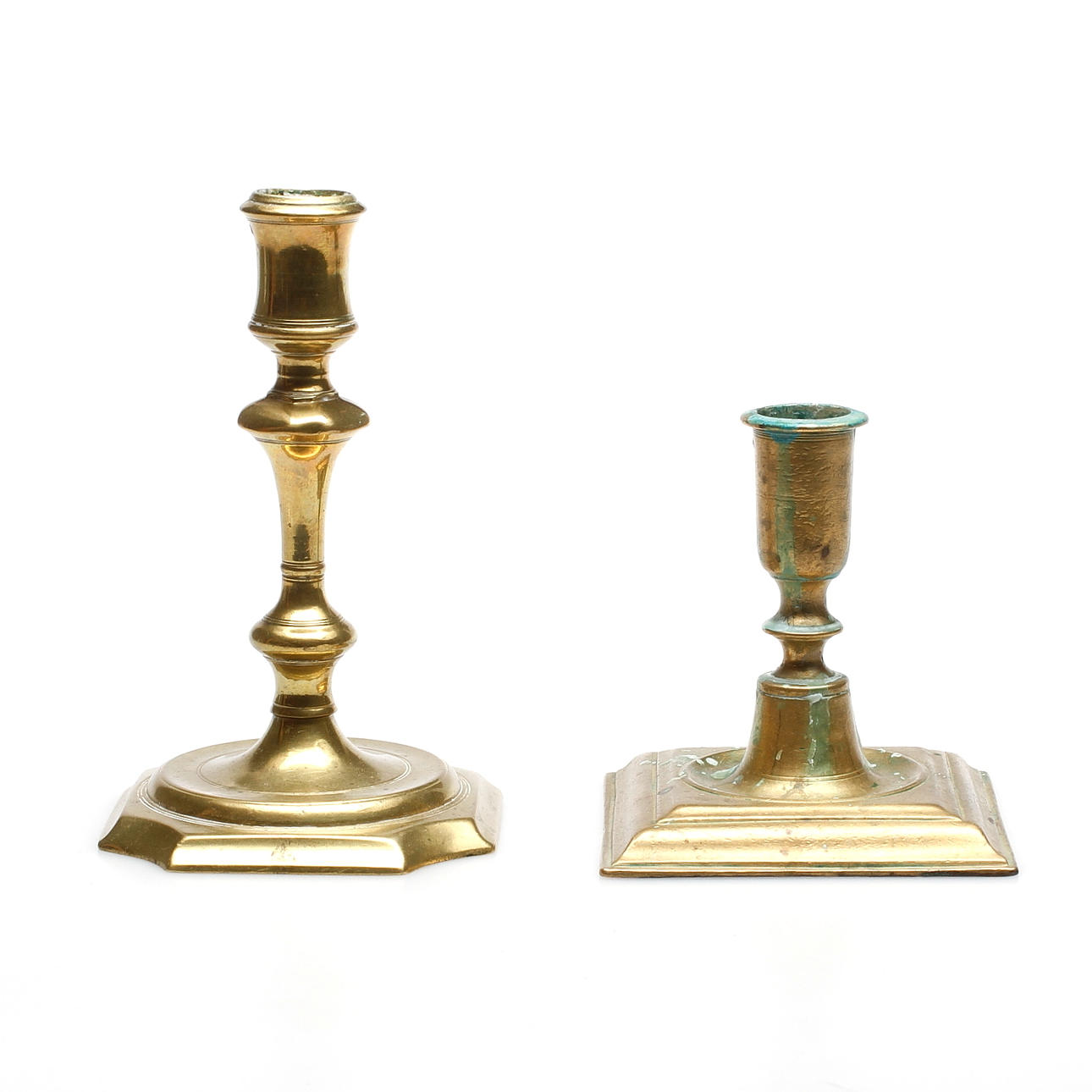 LJUSSTAKAR, 2 st, mässing, barock, 1700-tal.