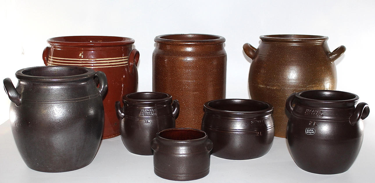 KRUKOR, 8 st, blyfritt stengods, Höganäs.