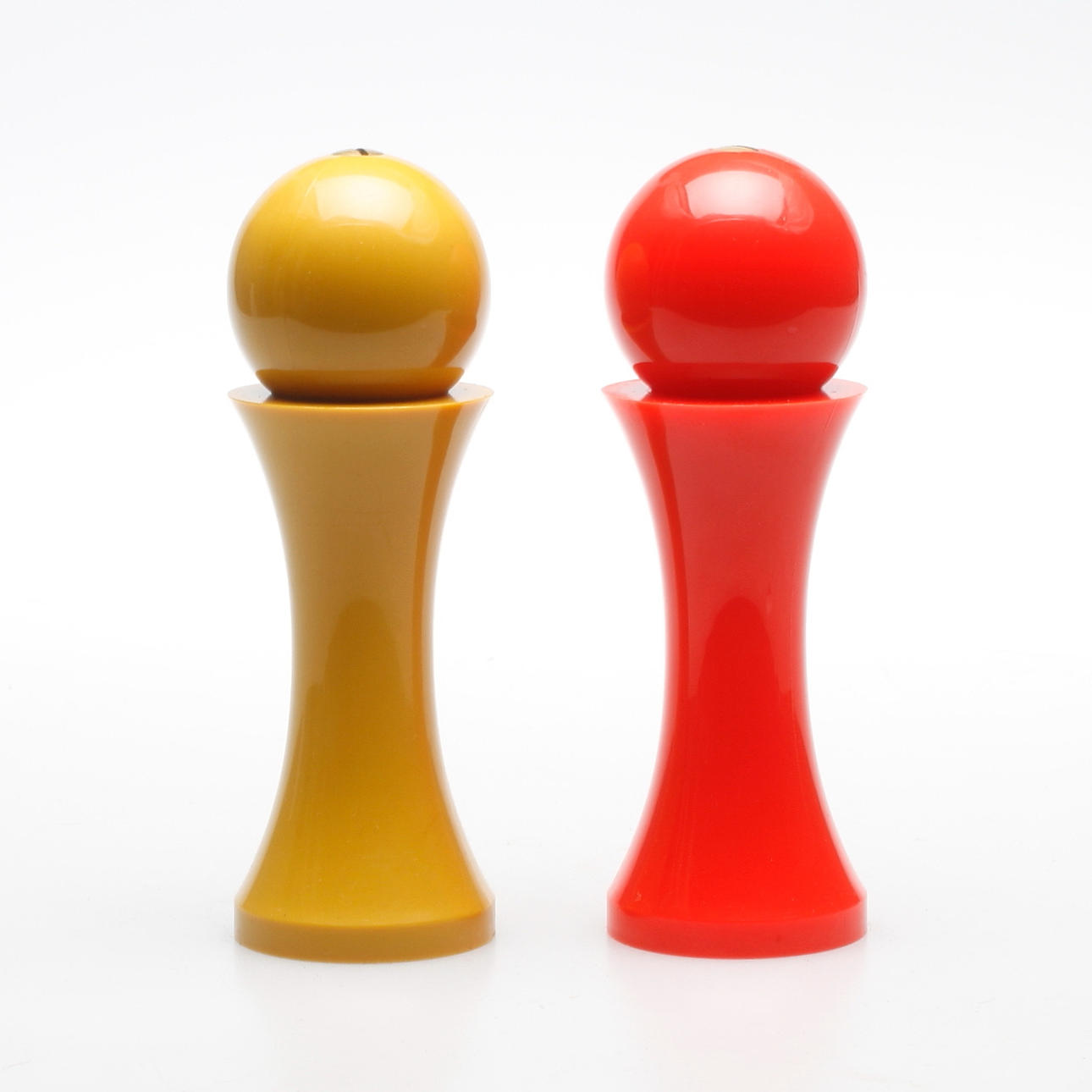 SALT -OCH PEPPARKAR, plast, Tre Spade, Italien.