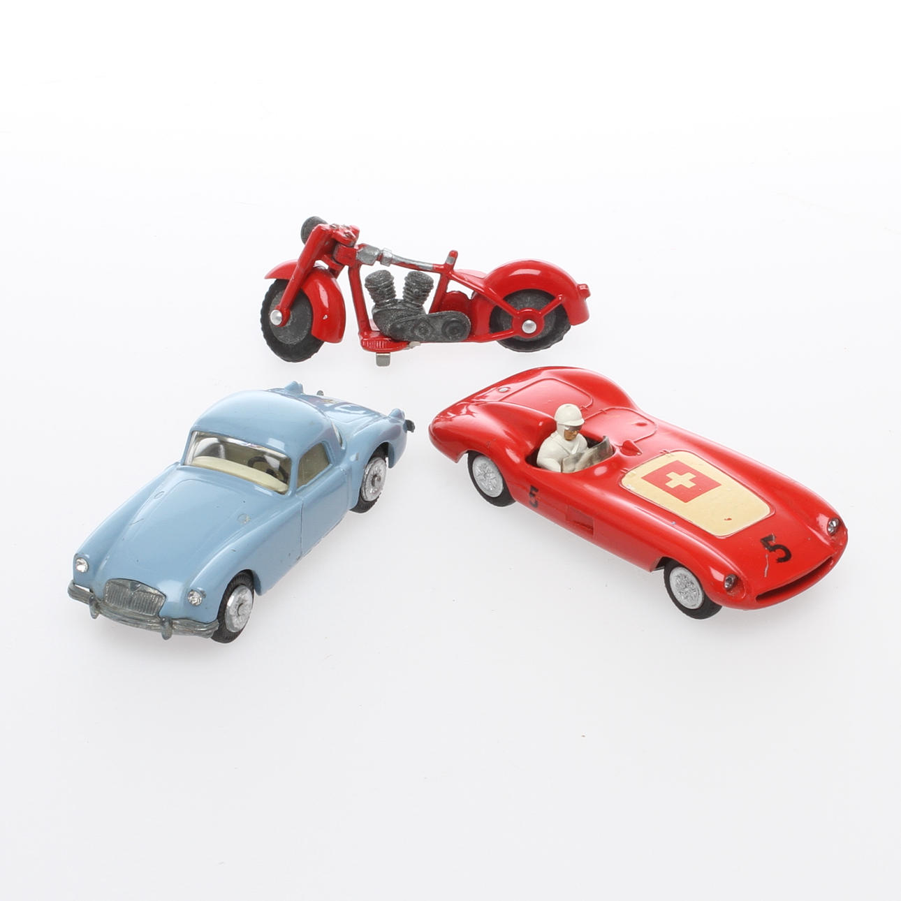 TEKNO 3 delar. FERRARI, MG och Motorcykel.