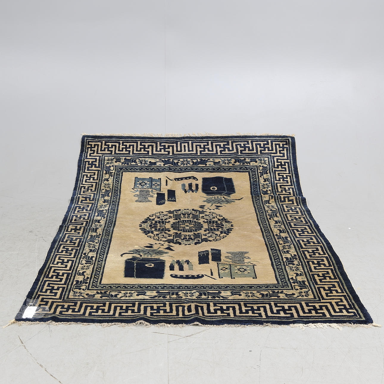 MATTA, semiantik, Pao Tou, ca. 187x136 cm.