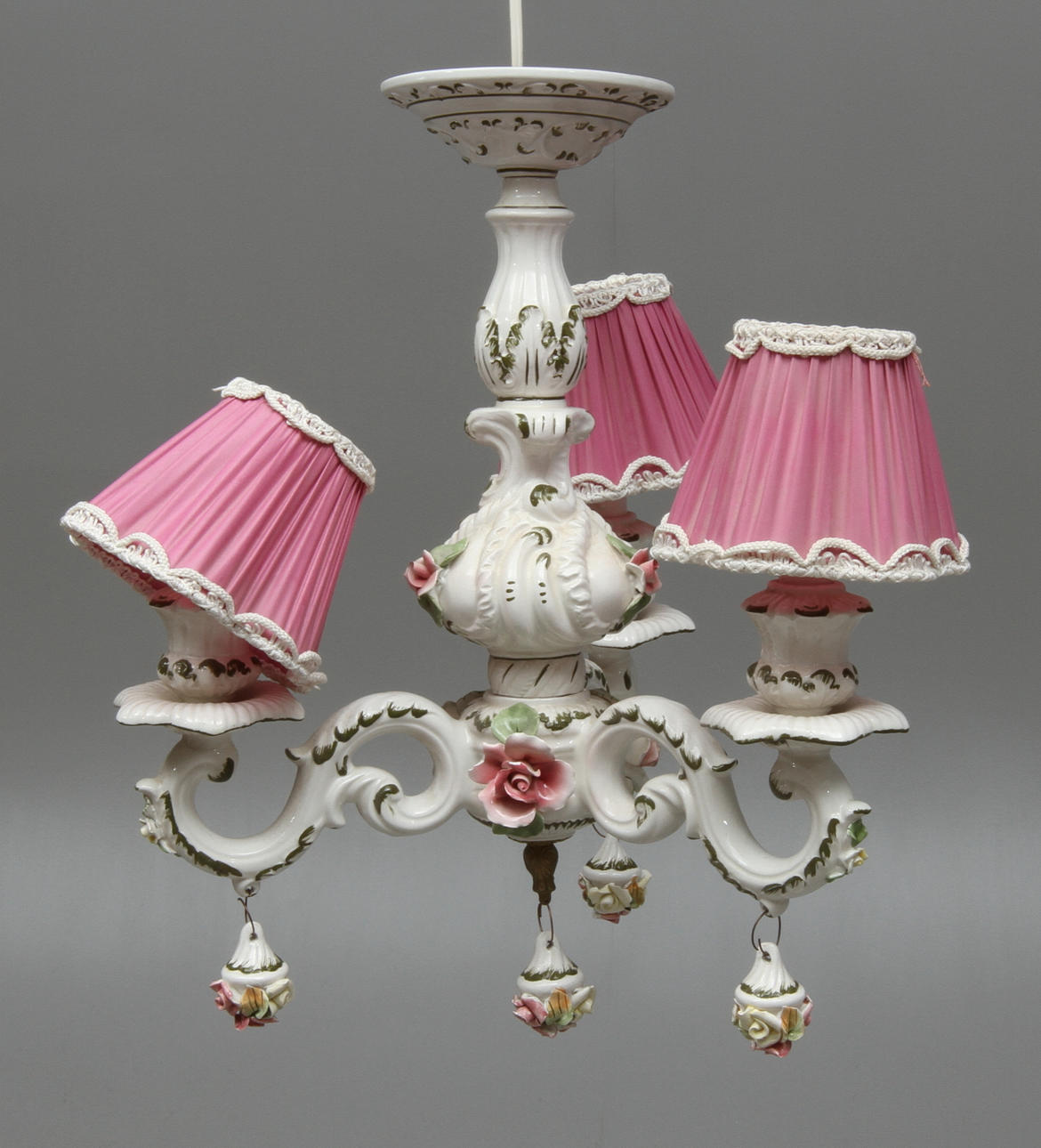 TAKALAMPA, porslin, 1900-tal.