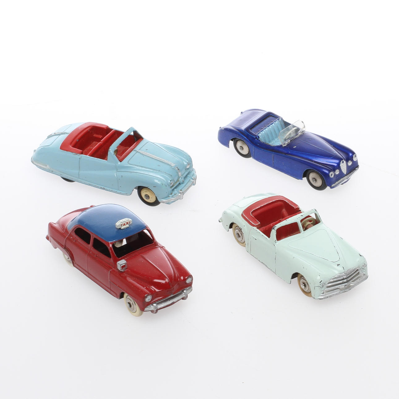 DINKY TOYS SIMCA SPORT, SIMCA ARONDE och AUSTIN ATLANTIC . Tillkommer TEKNO restaurerad Alfa Romeo.