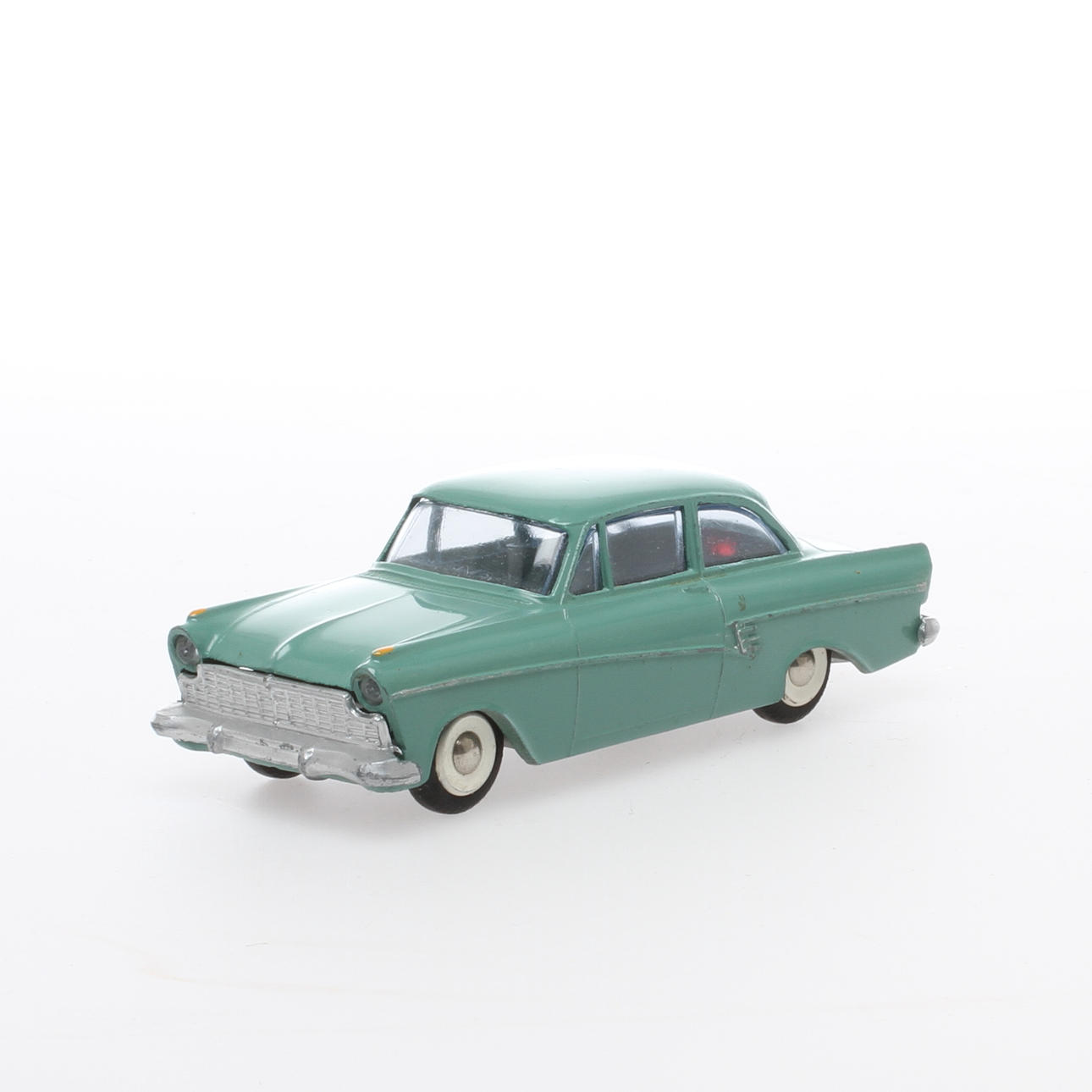 TEKNO 823 TAUNUS 17M.