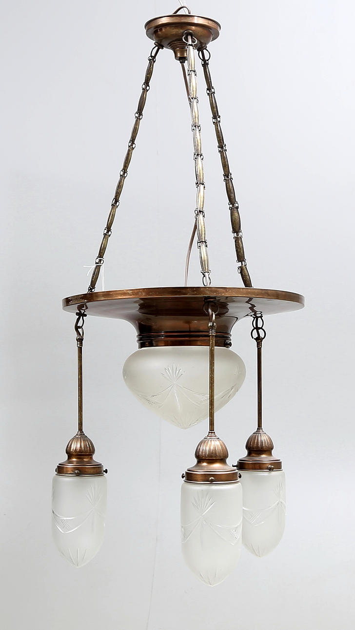 TAKLAMPA, jugend, koppar och glas, tidigt 1900-tal, total höjd ca. 95 cm.