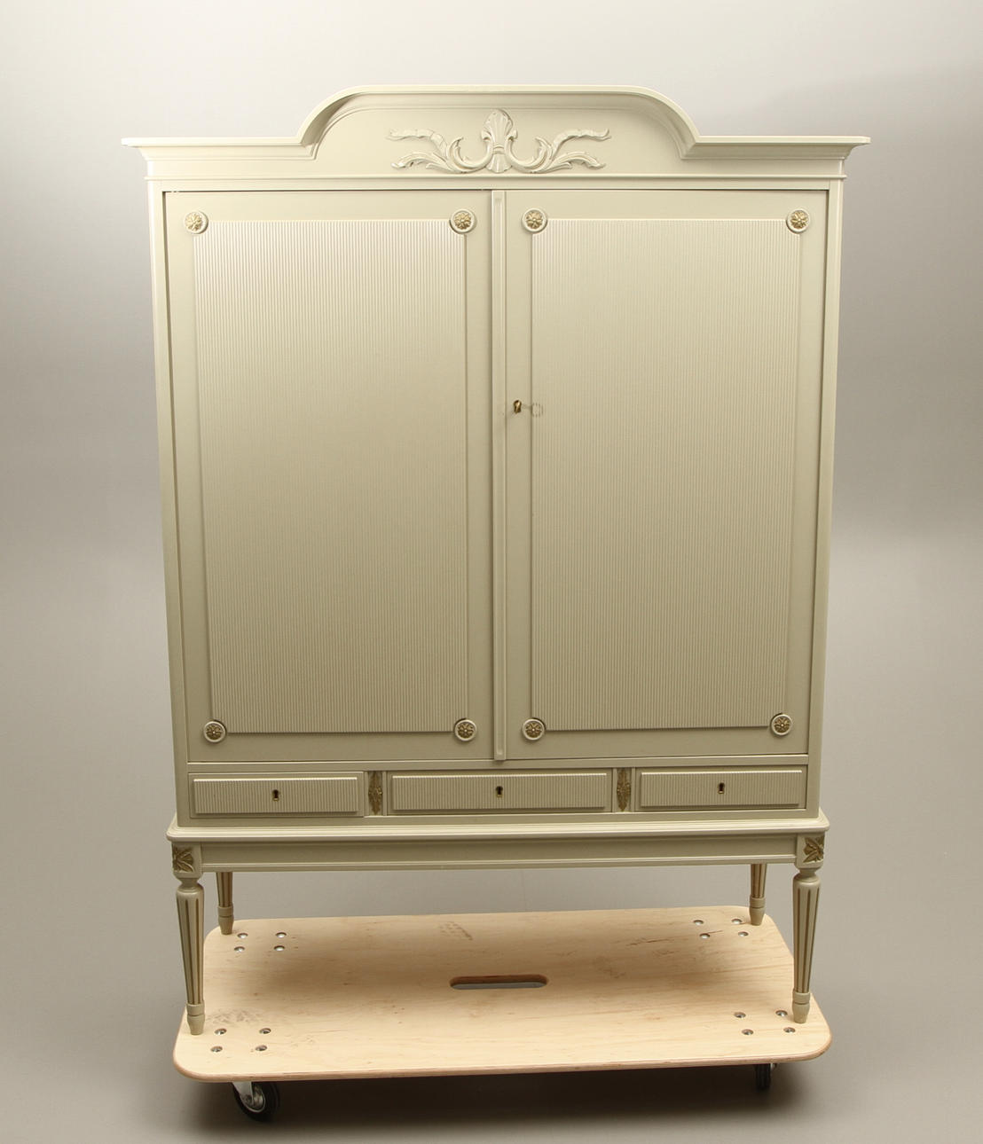 SKÅP, gustaviansk stil, 1900-tal.