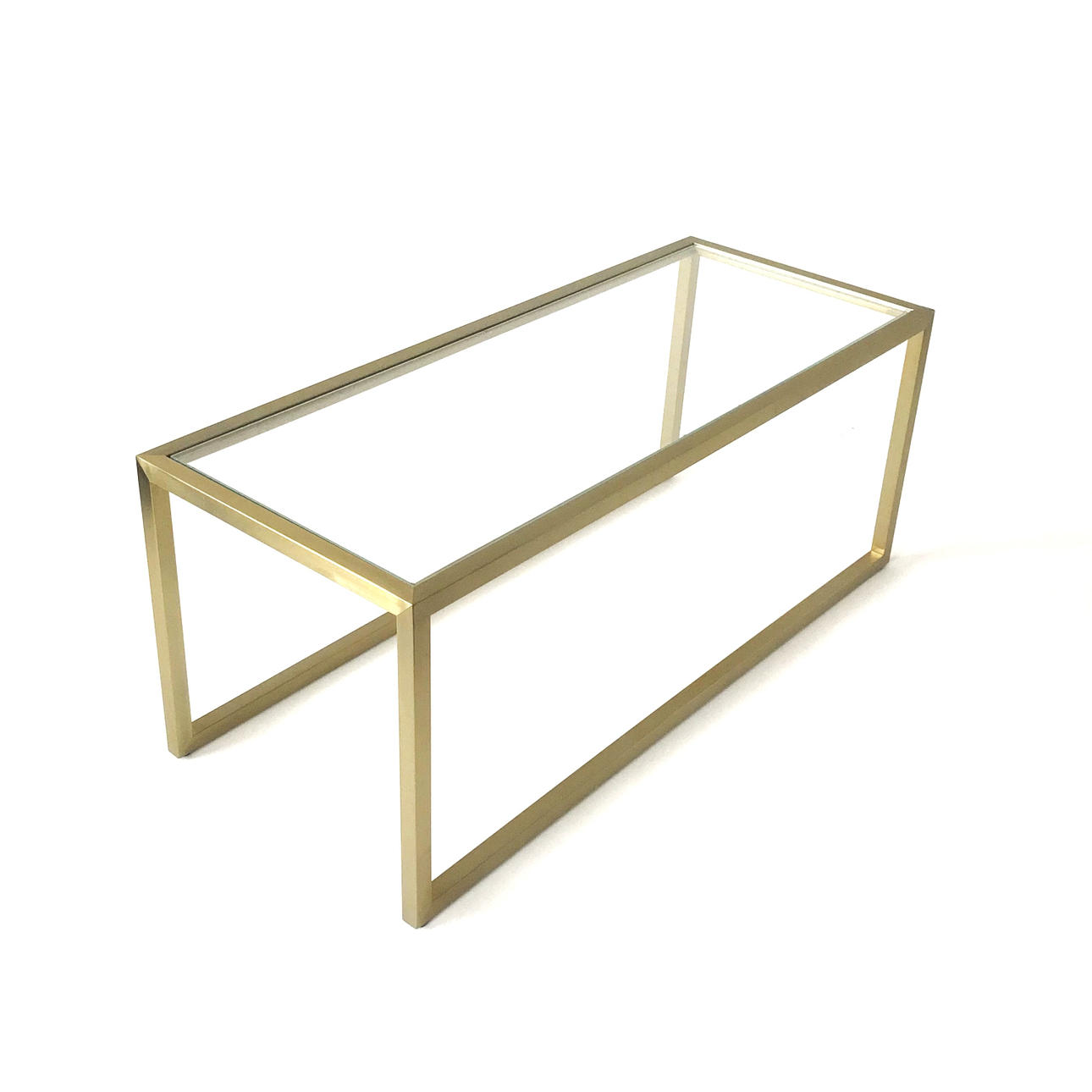 1970-TALETS BORSTAD MÄSSING OCH GLAS SOFFBORD.