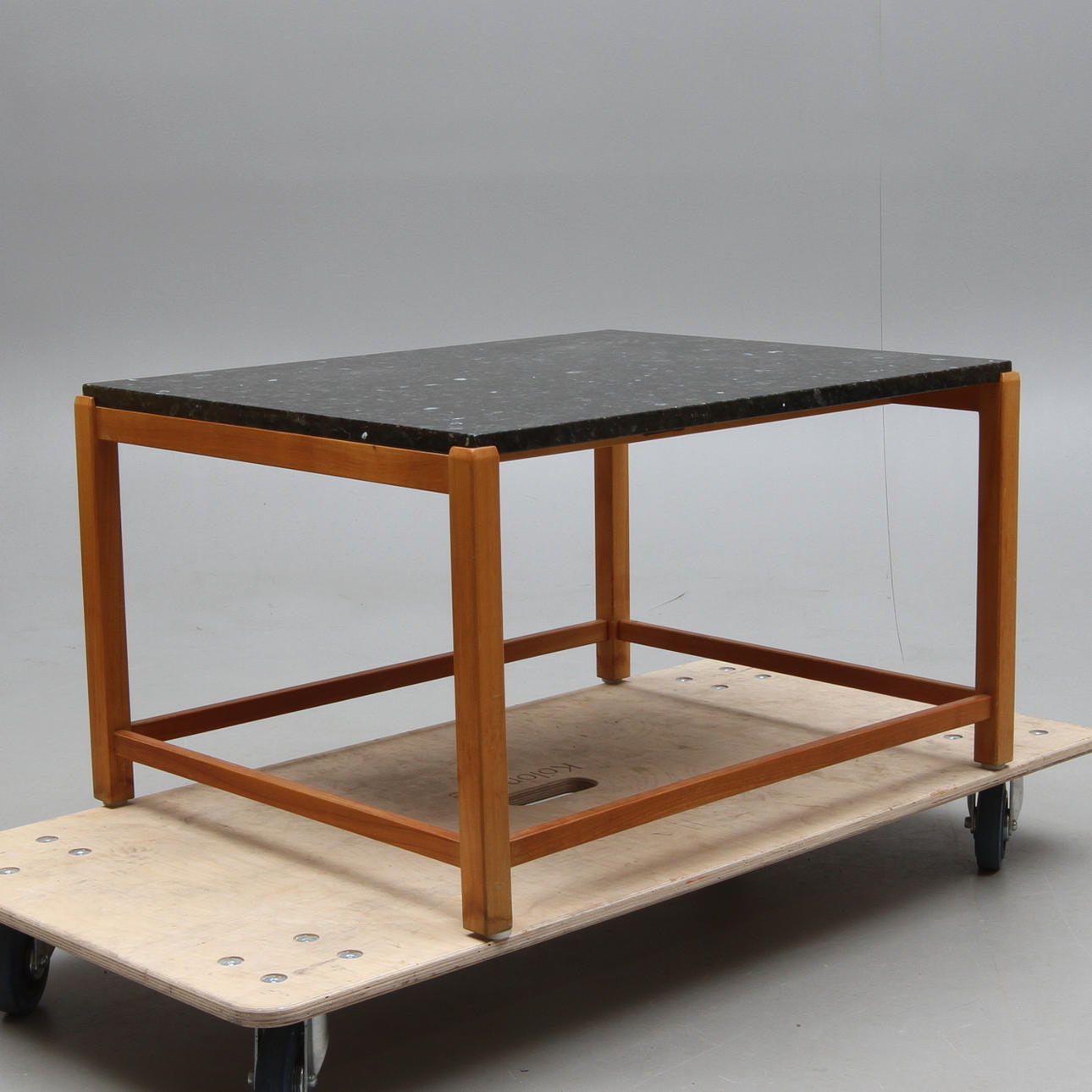 SOFFBORD, underrede i trä med stenskiva, brännmärkt T.S-n (Torsten Schollin), 1900-tal.