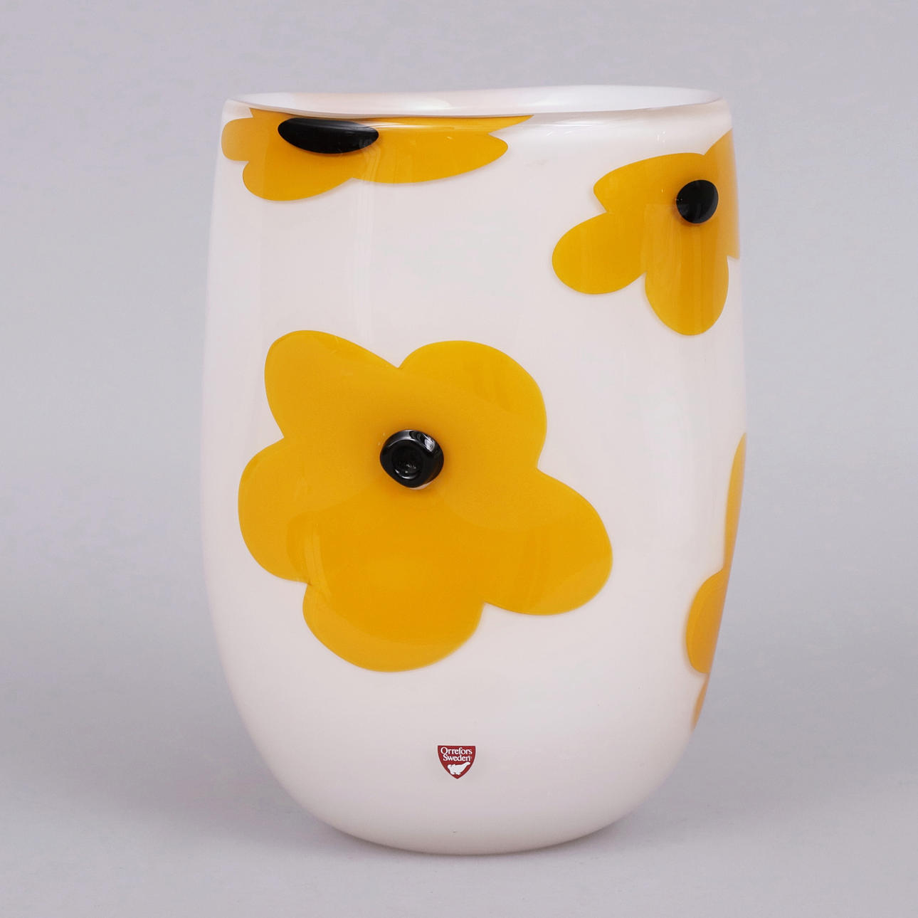 ANNE NILSSON (FÖDD 1953). Vase, 