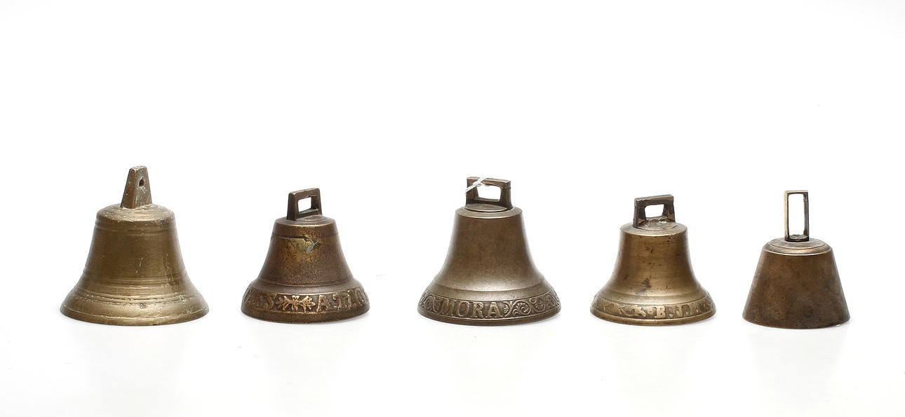 KLOCKOR, 4 st, malm, bland annat Mora.