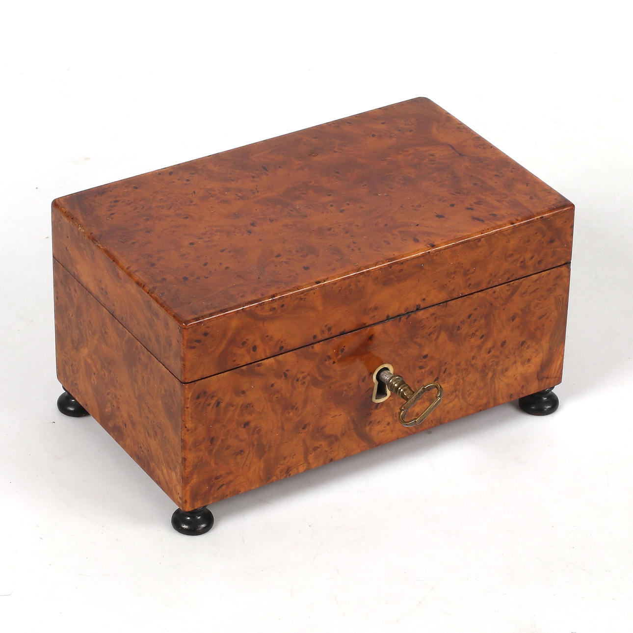 CHEST, root veneer, 19th century.