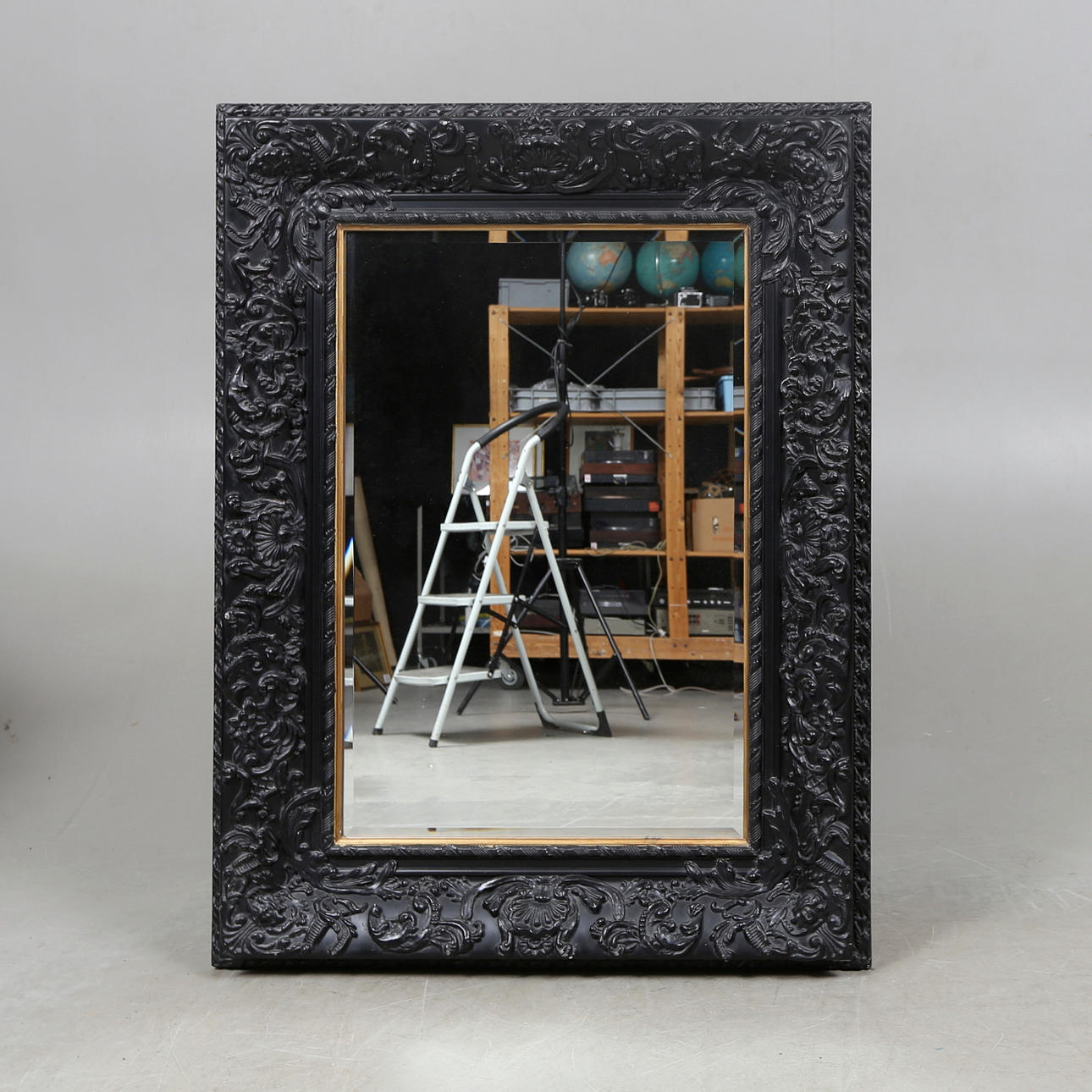 ESPEJO, Sia Home Fashion, 2000s.