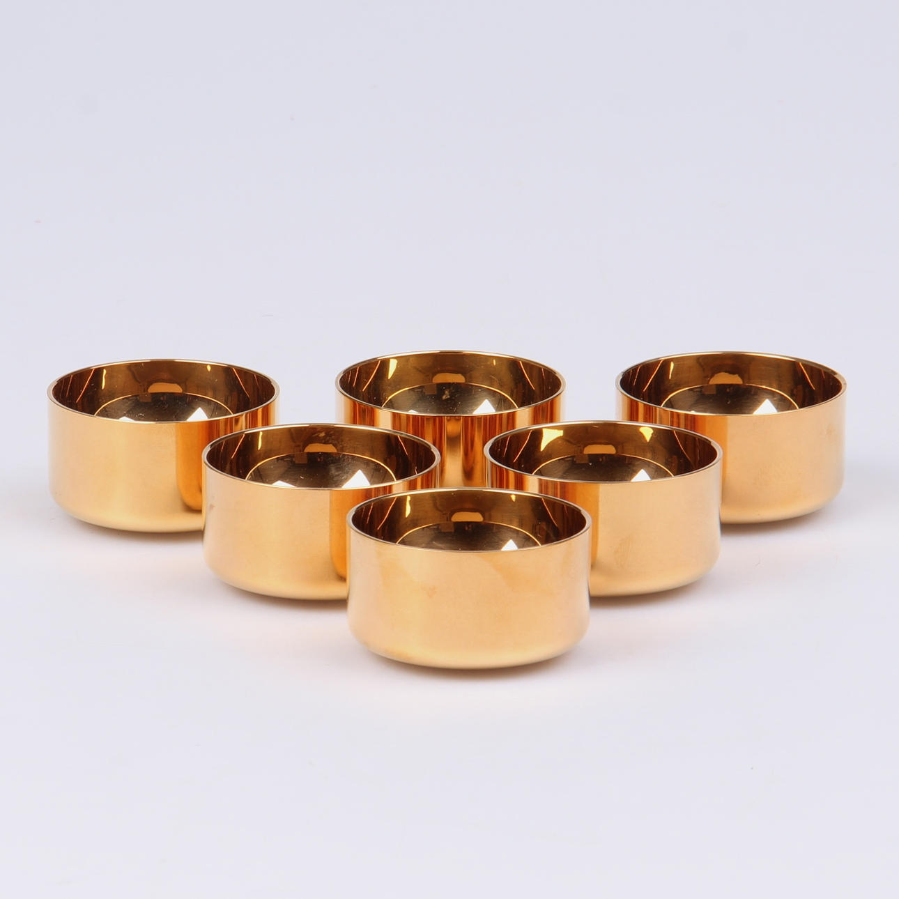 SUPKOPPAR, 6 st. Mässing, Pierre Forsell, Skultuna.