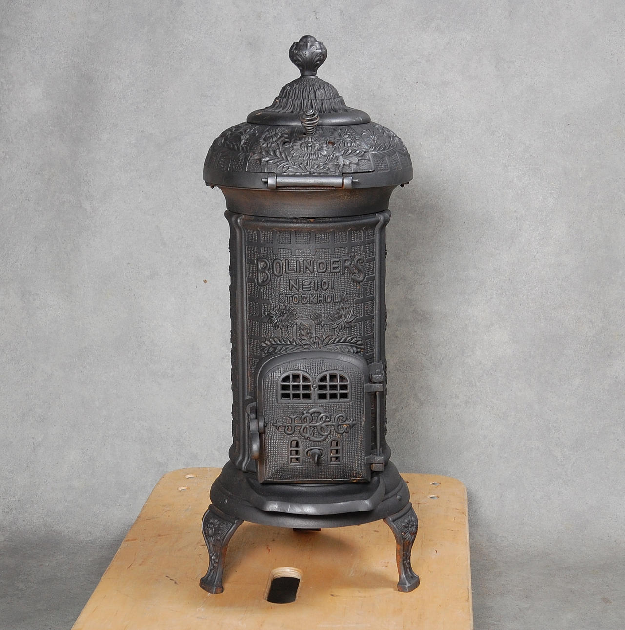 GJUTJÄRNSKAMIN, Bolinders Nr :101 Stockholm.