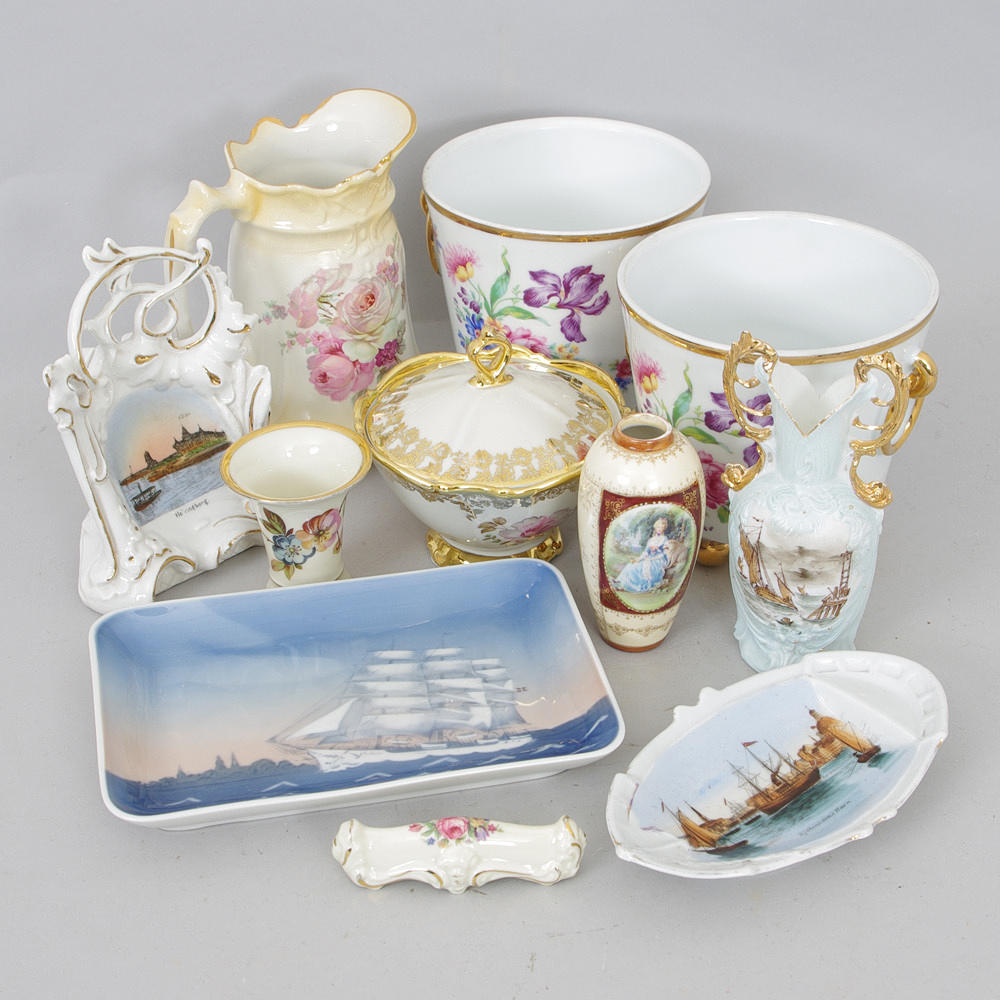 YTTERFODER, VASER M.M., 11 delar, porslin, Rosenthal, Karlskrona m.fl.