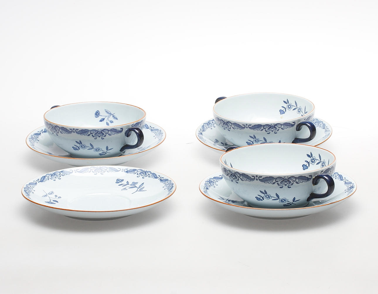 BULJONGKOPPAR med FAT, 3 st, "Ostindia", Rörstrand.