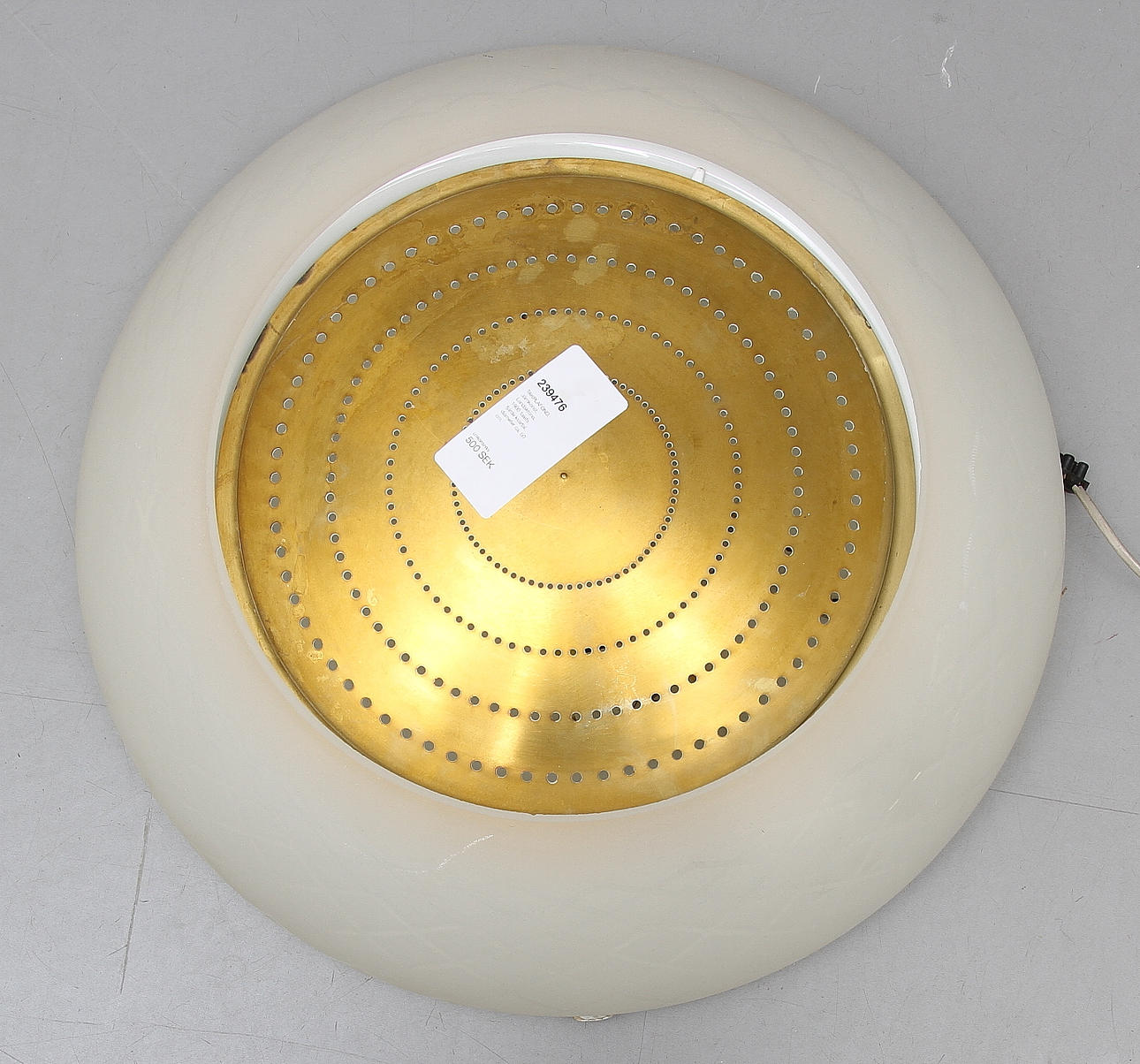 TAKPLAFOND, Järnkonst, Landskrona, 1900-talets fjärde kvartal, diameter ca. 50 cm.