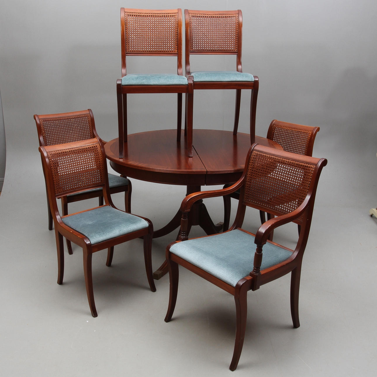 MATSALSGRUPP, 7 delar, engelsk stil, 1900-talets andra hälft.