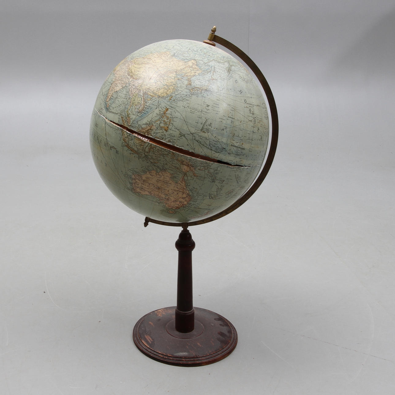 JORDGLOB, "Erd- Globus", Ludw. Jul. Heymann Geographischer Verlag, Leipzig, 1800/1900-tal.