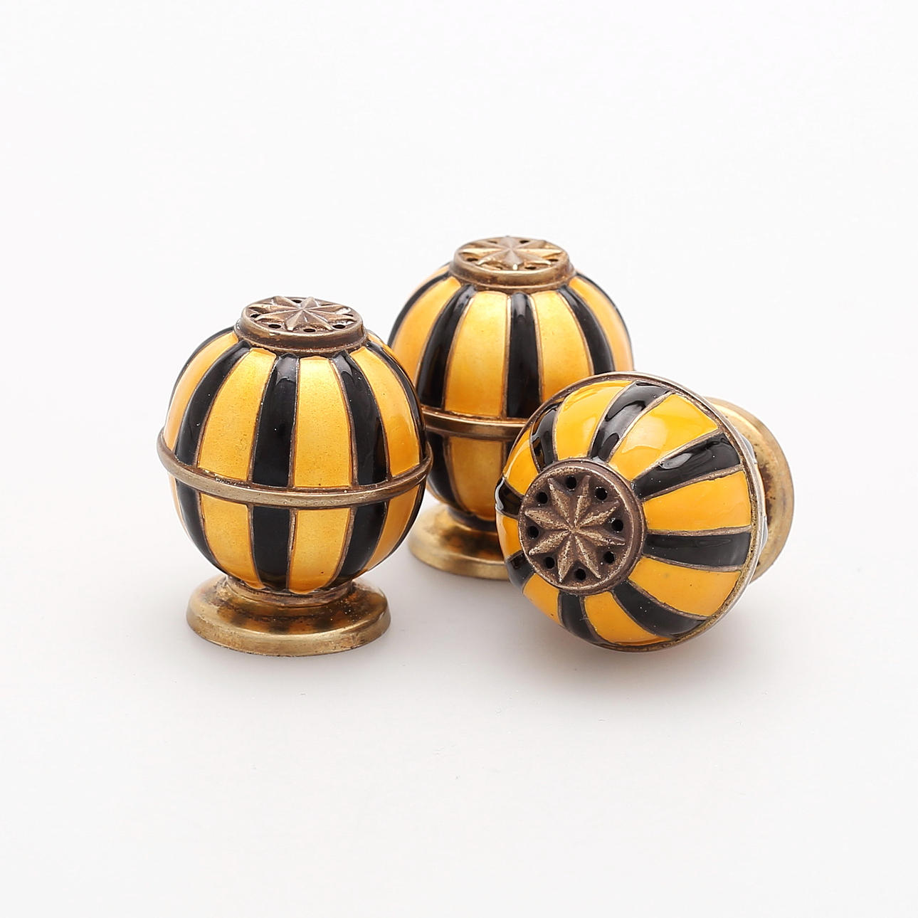 BREADERS, 3 pcs, sterling silver/enamel, weight 43 grams.