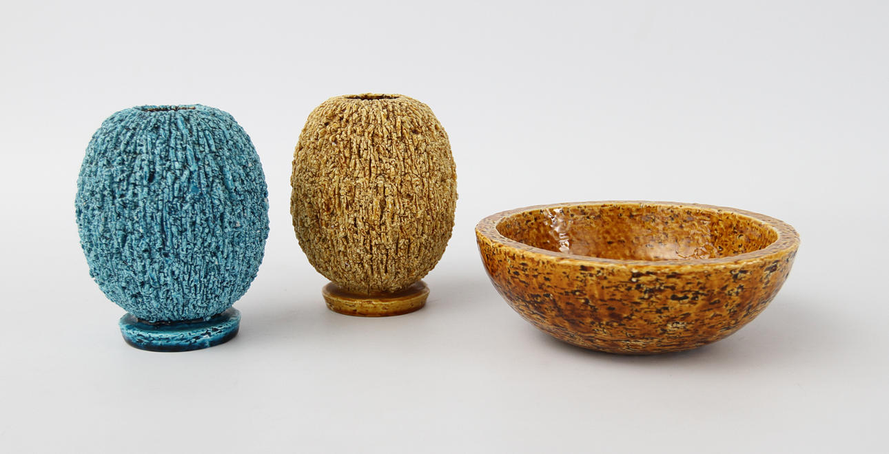 GUNNAR NYLUND. KERAMIKFÖREMÅL, 3 delar, Rörstrand.