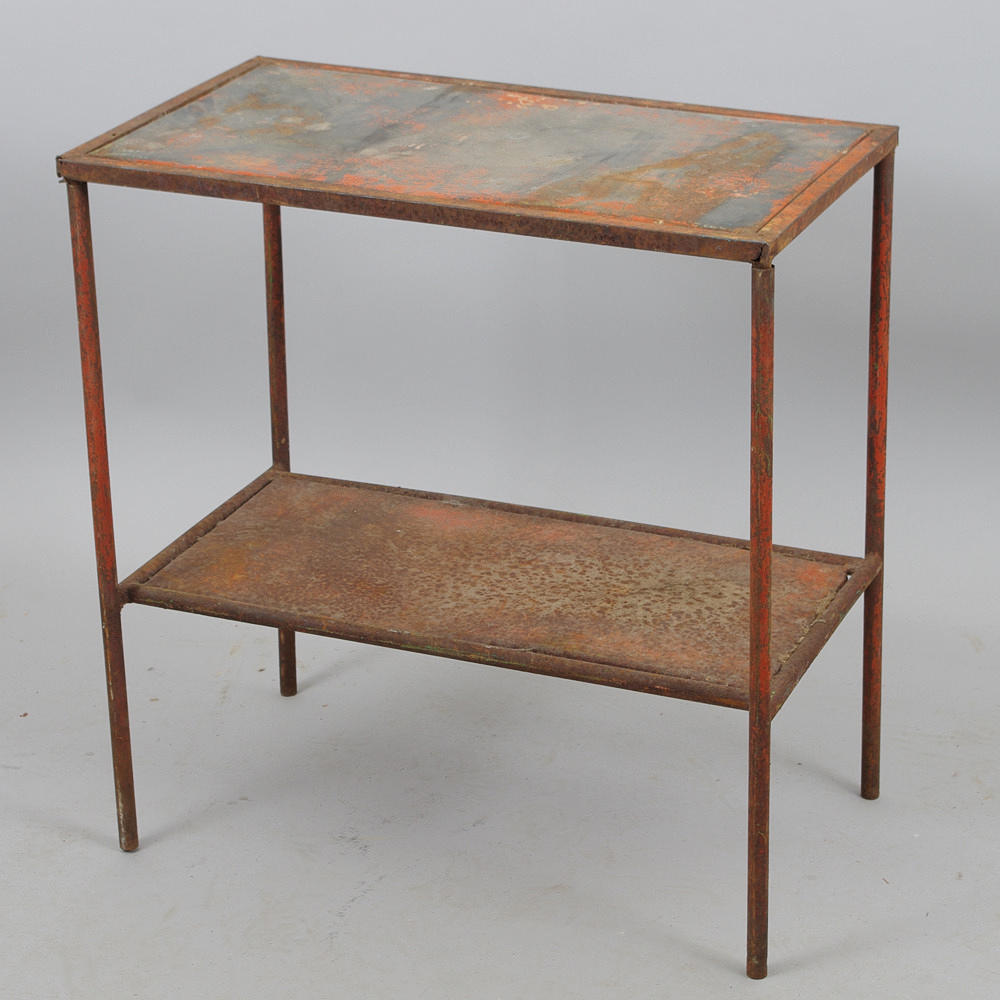 BLECHTISCH MIT REGAL, Industriedesign.