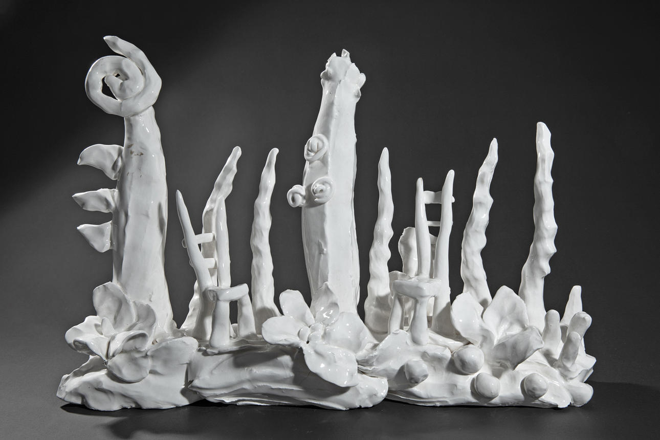 NATHALIE BENOIT. Sculpture. shape with spikes (75-48).