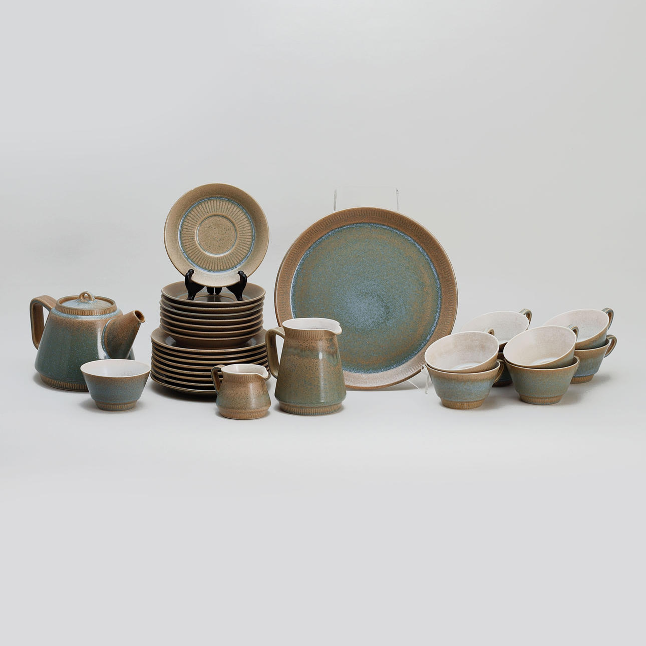 JOHANNES HANSEN. Testel, 21 dele, stentøj, Knabstrup, Danmark.