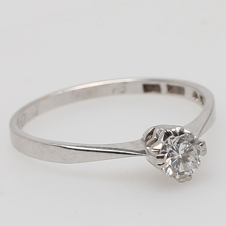 RING, enstens, 18 karat vitt guld, brilliantslipad diamant ca 0,25 carat, wesselton VS, vikt, 2,11 gram.