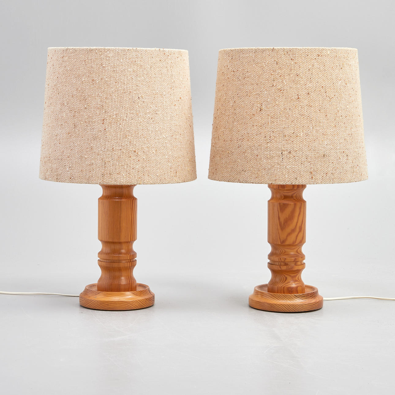 TABLE LAMPS, 1 pair, 1970s, pine.